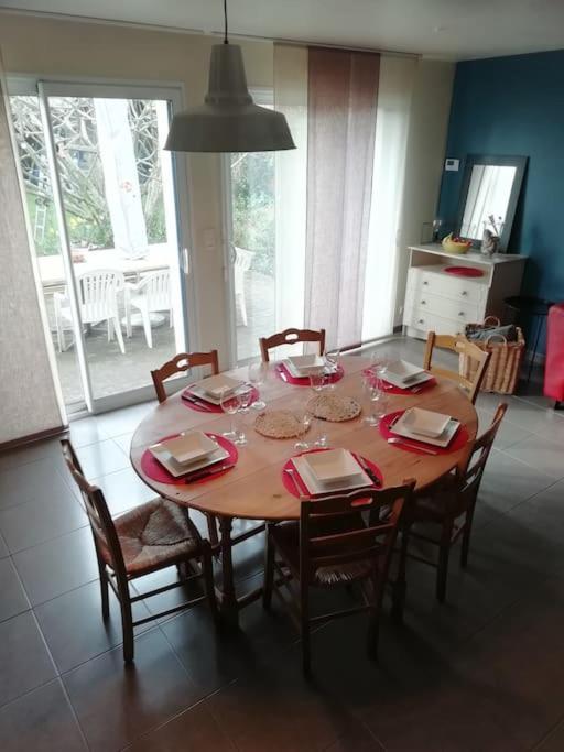 Maison Familiale Sur La Cote D'Emeraude Лансьё Экстерьер фото